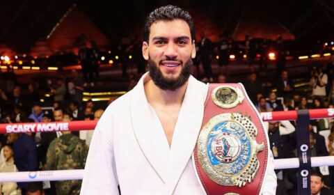 Hamzah Sheeraz ordered to face former unified world champion in dangerous title defence
