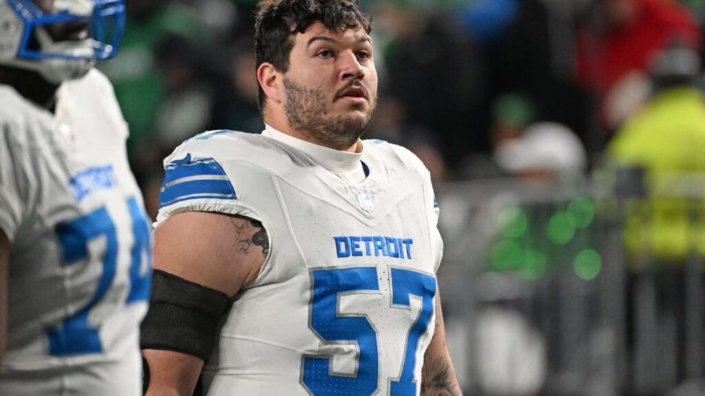 Jaguars OL Trystan Colon retires at age 28