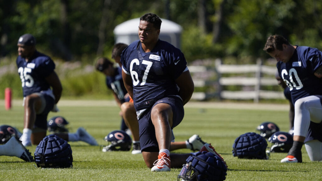Jaguars Sign OL Sam Mustipher