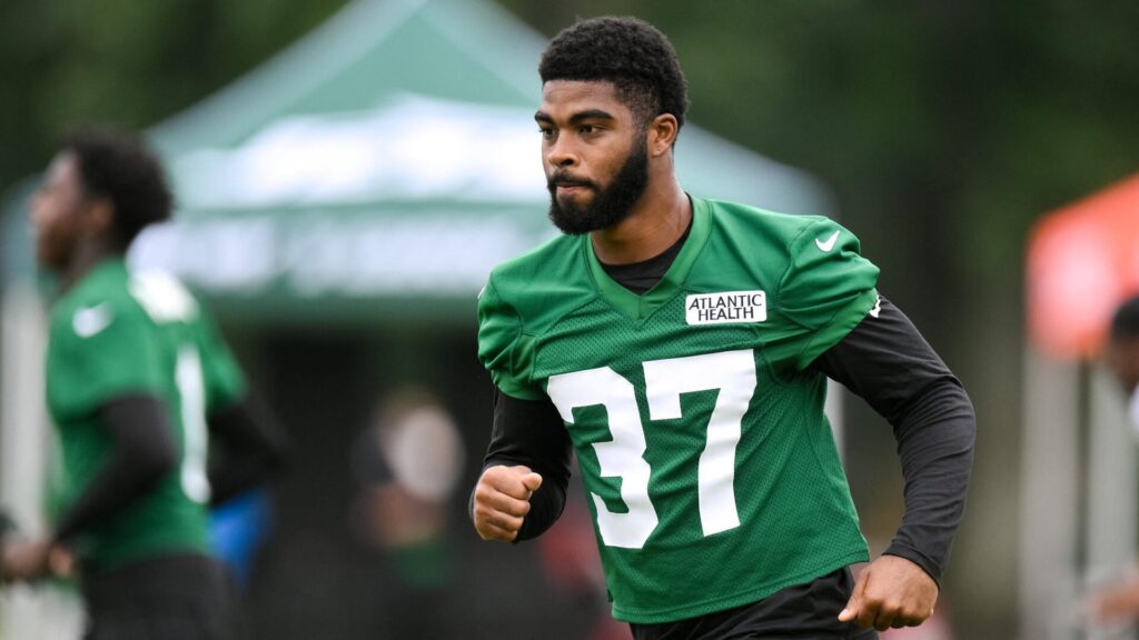 Jets CB Qwan'tez Stiggers released from hospital after collapsing in practice
