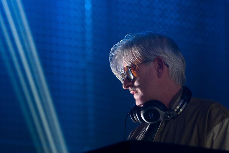 Kavinsky Dies at 50