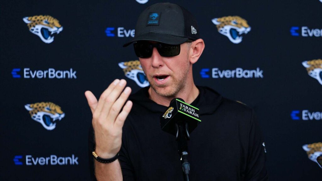Liam Coen is clearly upset with how the NFL is treating the Jaguars, and Caleb Williams is a big reason why