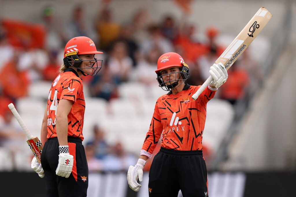 Litchfield's 22-ball 50 keeps Sunrisers alive - and knocks Fire out