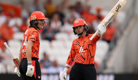 Litchfield’s 22-ball 50 keeps Sunrisers alive – and knocks Fire out