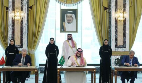 New power axis in the making? Three military heavyweights lock arms, complicating Abraham Accords strategy