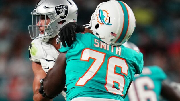 OT Kion Smith inks 1-year deal with 49ers