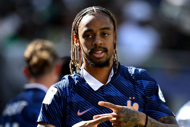 PSG makes decision on Liverpool target Bradley Barcola as squad announced