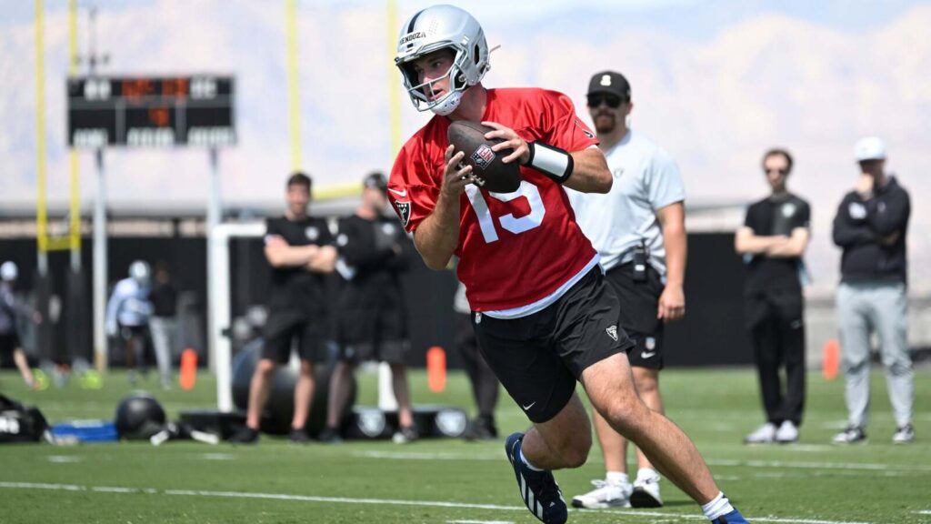 Raiders QB coach Mike Sullivan had some words to say after Fernando Mendoza finally got some starter reps due to Kirk Cousins’ scuffle with Maxx Crosby