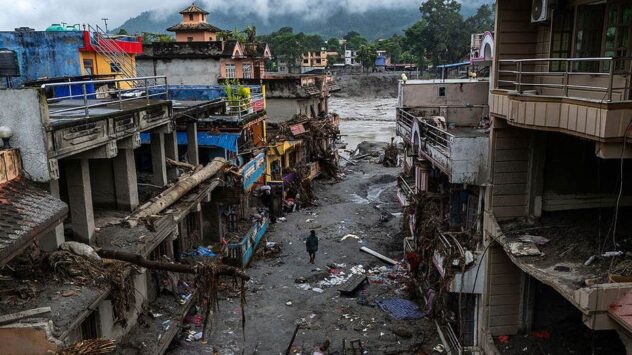 Roughly 80 Americans still unaccounted for after Himalayan disaster kills 903, officials say