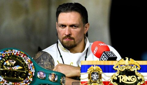 Teddy Atlas says Usyk has the chance to do something Muhammad Ali and Joe Louis couldn’t