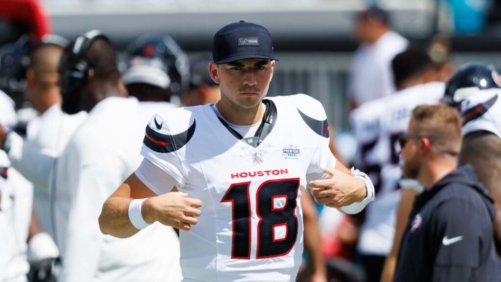 Texans fear torn ACL for backup QB Graham Mertz