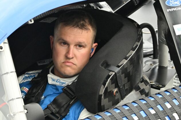 Two car chiefs ejected after Iowa NASCAR Cup inspection failures