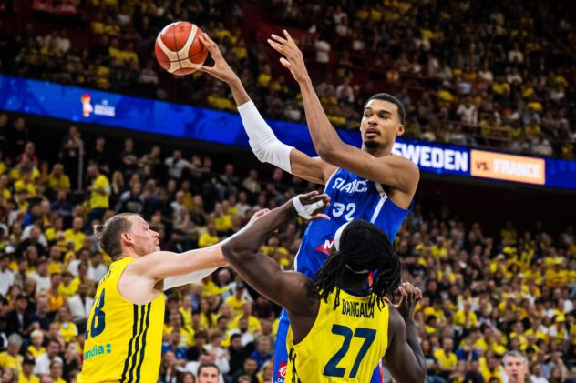 Victor Wembanyama dazzles in France’s win over Sweden