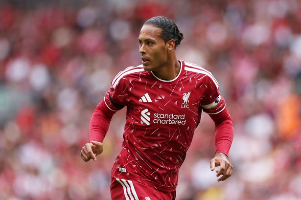 Virgil van Dijk sends Andoni Iraola message and responds to Liverpool 'transition'