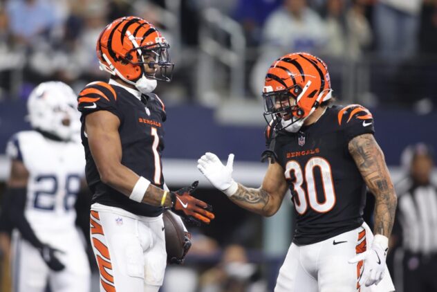 2026 NFL predictions: Final record for all 32 teams, Super Bowl LXI pick, playoff matchups and MVP winner