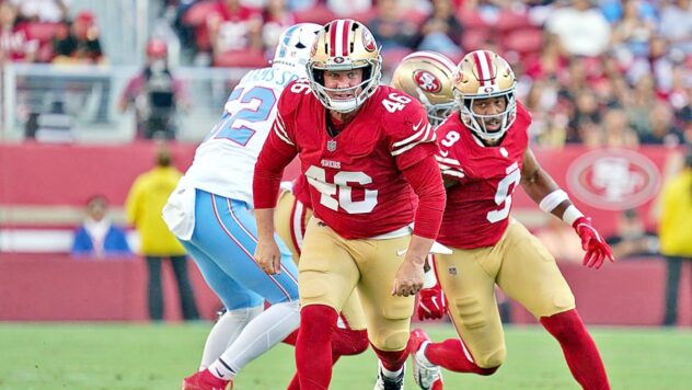49ers make roster moves in Melbourne, sign veteran and waive tight end