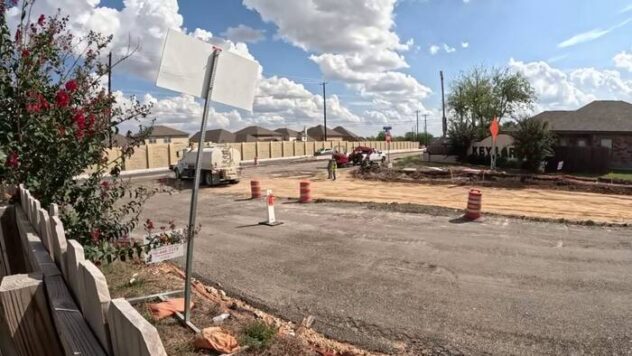 Converse woman says her floors are shifting and doors won't close near TxDOT construction site