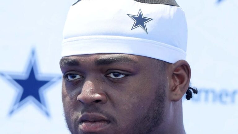 Cowboys G Tyler Smith headed to IR, needs thumb surgery