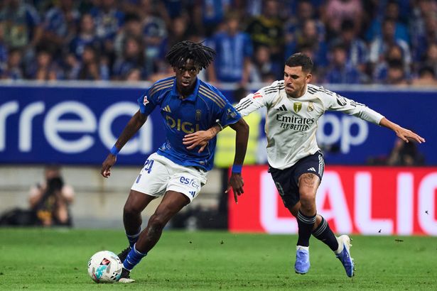 Ex-Liverpool star using LinkedIn to find new club after playing for Jurgen Klopp