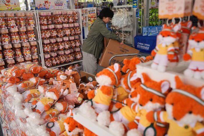Factory activity returns to expansion in a positive sign for China’s economy