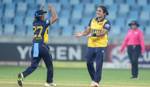 Gunaratne in as SL bowl; Easmin debuts for Bangladesh