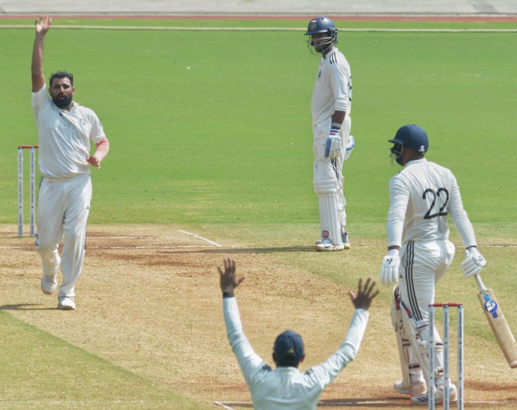 Hard lengths make life easy for Mukesh, Shami