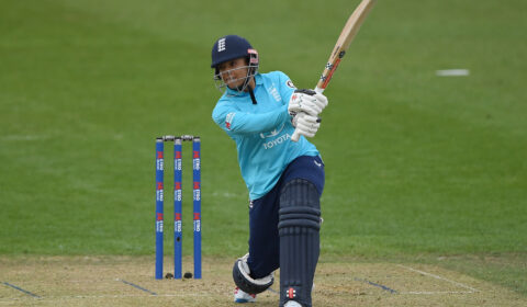 Ireland win toss, bowl in Arlene Kelly’s farewell