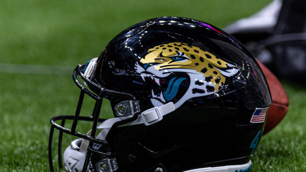 Jaguars Have Engaged WR Parker Washington In Extension Talks