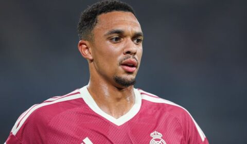 Jose Mourinho plays coy on Trent Alexander-Arnold change amid Real Madrid crisis