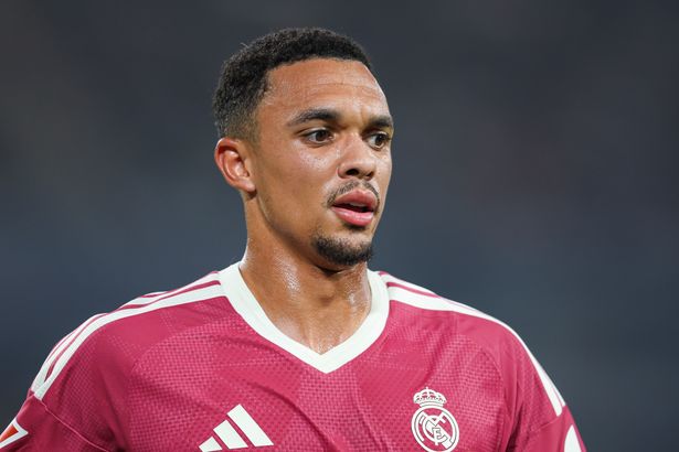 Jose Mourinho plays coy on Trent Alexander-Arnold change amid Real Madrid crisis