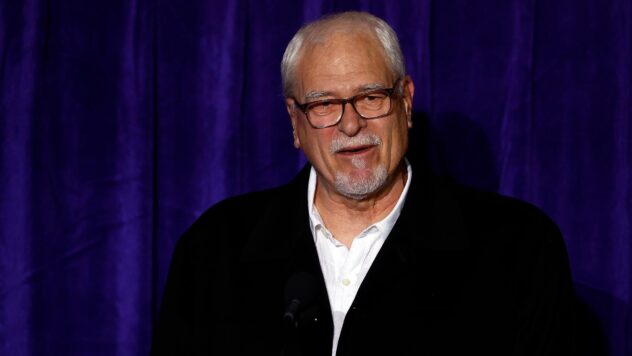 Lakers will unveil Phil Jackson statue: Hall of Fame coach to become ninth honored in Star Plaza