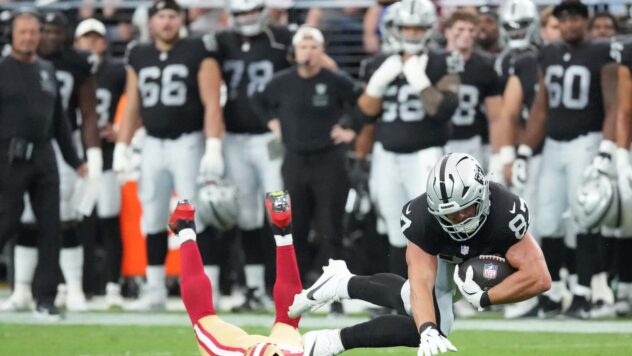 Las Vegas Raiders make a shocking roster move after using their waiver wire advantage in a way not many saw coming