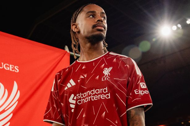 Liverpool line-up vs Ipswich predicted as Bradley Barcola and Victor Munoz decisions made
