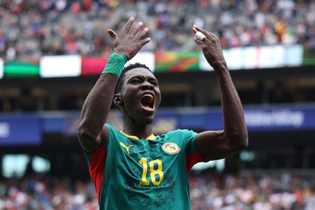 Liverpool transfer deadline day LIVE: Gakpo decision, double deal, $41M bid, Sarr and Minteh latest