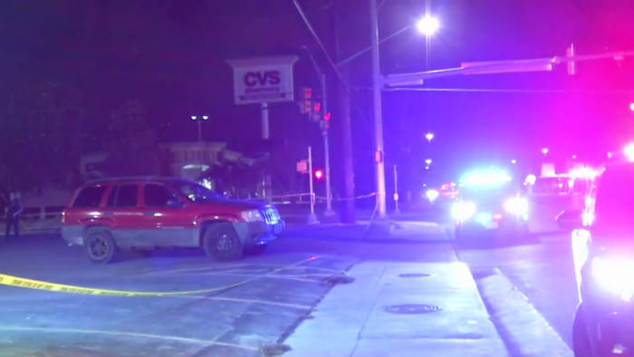 Man shot in neck while driving on East Side, San Antonio police say