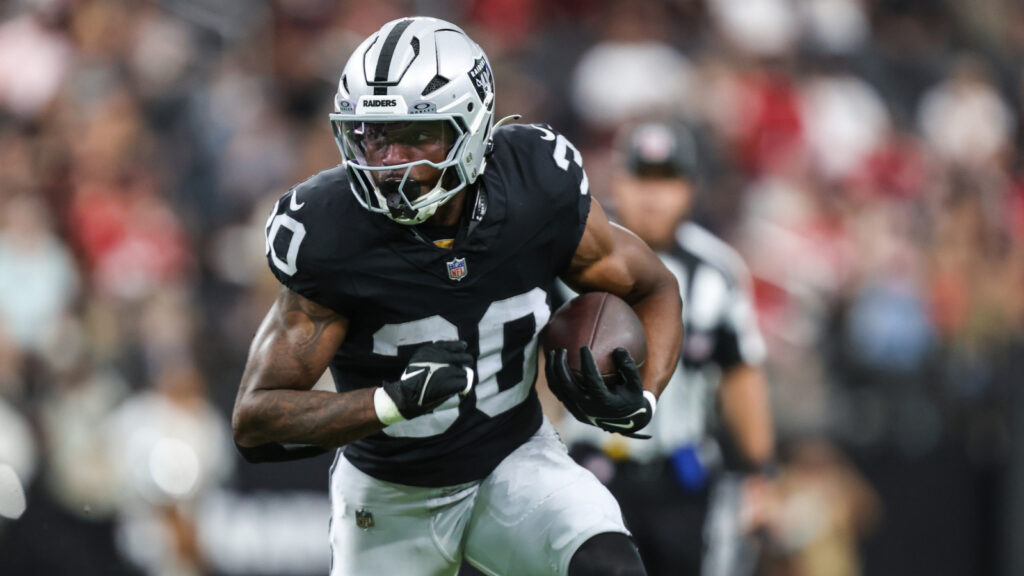 Mike Washington Jr. is forcing the Raiders to rethink their backfield
