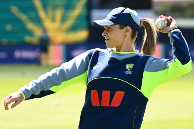 Molineux, Hamilton out of Bangladesh ODIs; McGrath to captain