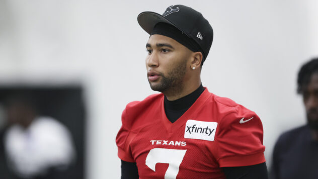 NFL executives share concerns about Texans' C.J. Stroud amid contract uncertainty