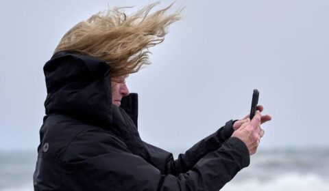 Powerful nor’easter floods Northeast, leaves over 100,000 without power as high tides threaten coast