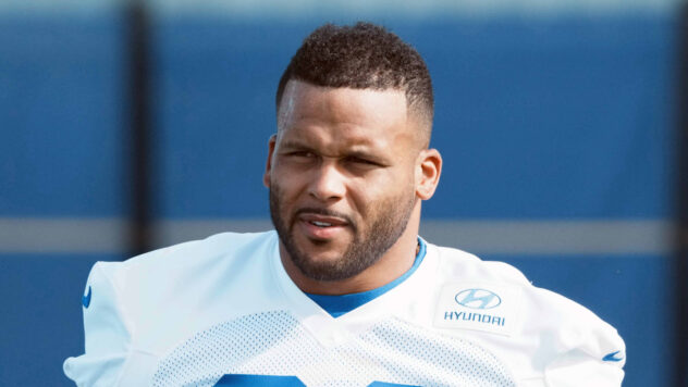 Scouts echo warnings from Hall of Famers about Aaron Donald returning to Rams