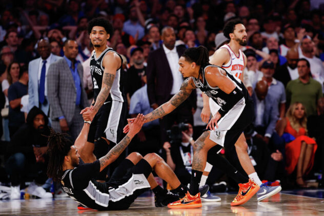 Spurs Media Day: Castle, Harper dish on Tex-Mex, trash talk and more