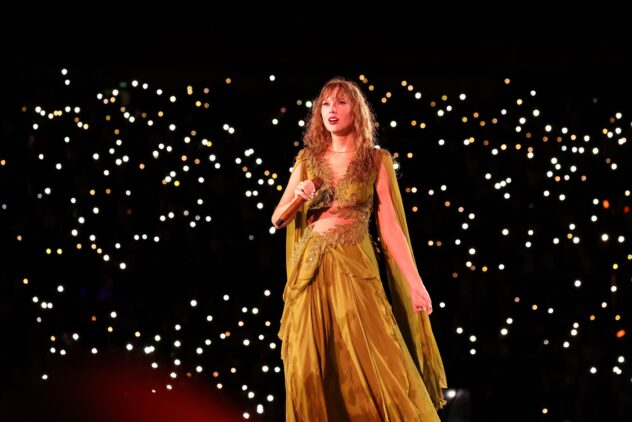 Taylor Swift Releases Four New Songs