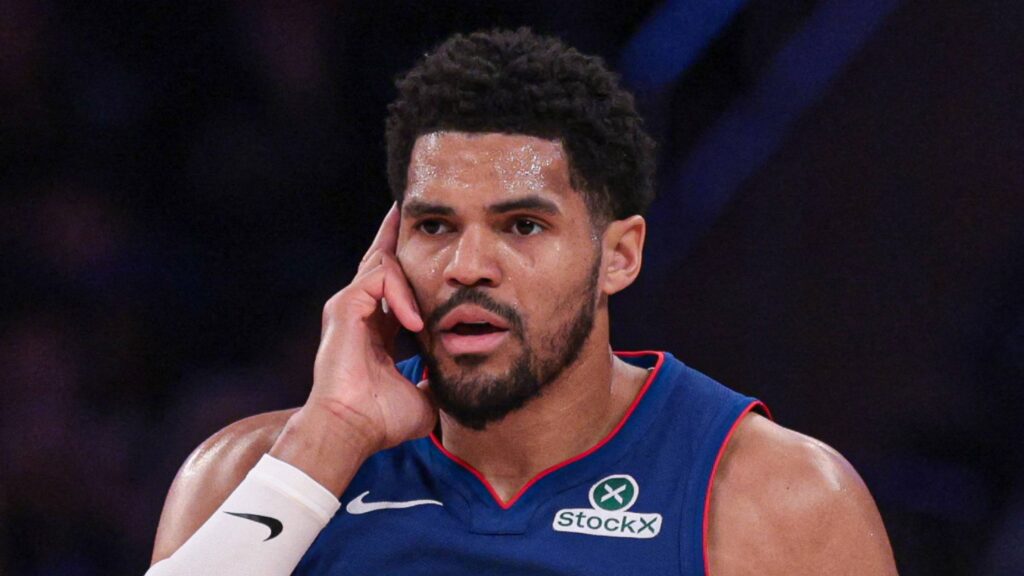 Tobias Harris makes Mitch Johnson's starting decision easier by buying into Spurs way