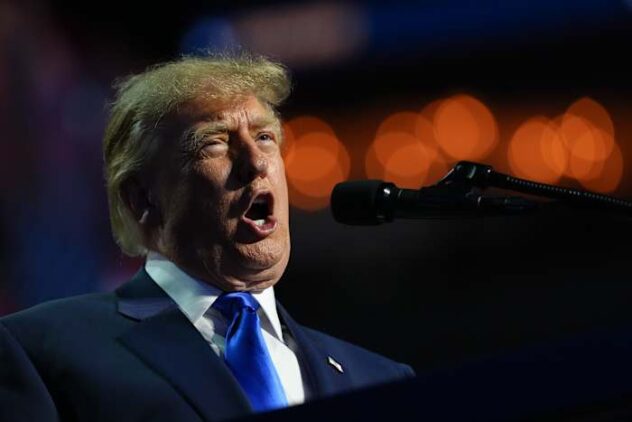 Trump, hoping to salvage midterms, makes dubious pledge to give every US adult $5,000 if GOP wins