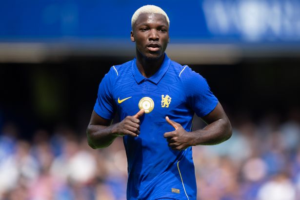 Xabi Alonso responds to free agent question as Chelsea boss details Moises Caicedo injury