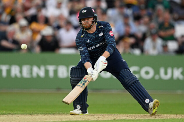Ashes antagonist Jonny Bairstow signs with Melbourne Renegades in the BBL
