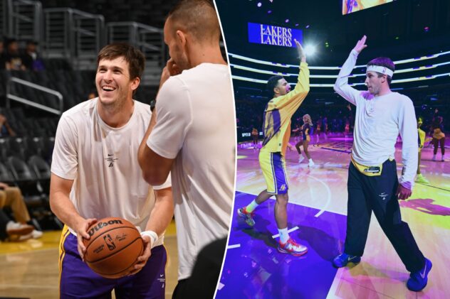 Austin Reaves makes Lakers preseason debut against Kings