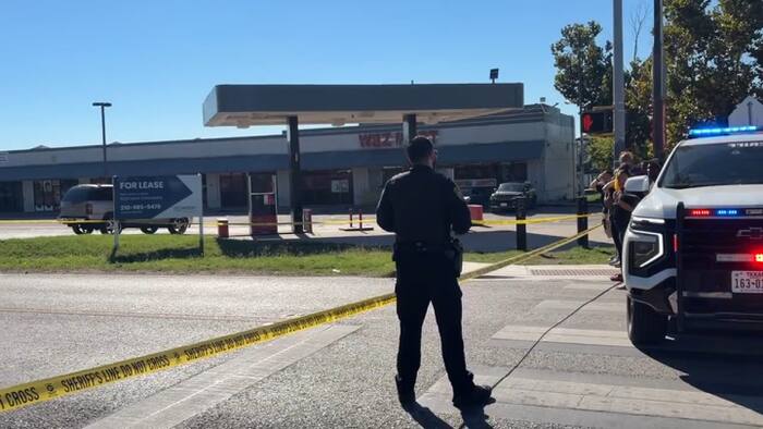BCSO searching for suspect in east Bexar County shooting that killed 1 man, injured another outside hookah lounge