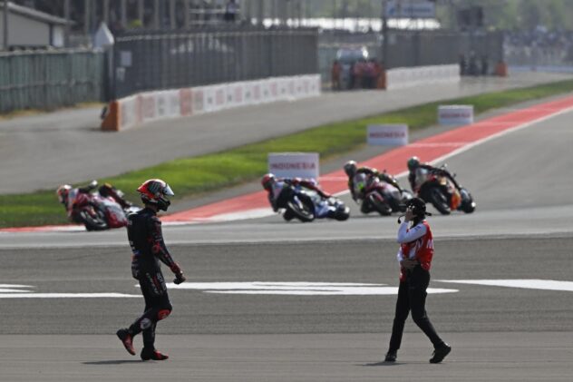Bezzecchi brushes off Fernandez's anger after Indonesian GP sprint crash