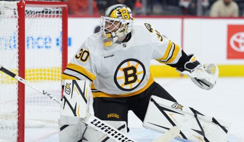 Bruins goalie matches Tim Thomas with career first feat vs. Ducks